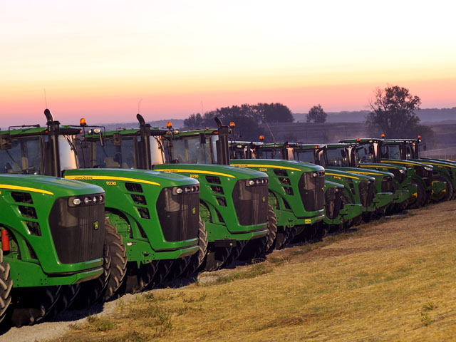 "What Deere wants to be clear about is, No. 1, customers own the equipment they purchase from us," Barry Nelson, a spokesman for John Deere, told DTN on Thursday. (DTN/The Progressive Farmer file photo by Jim Patrico)